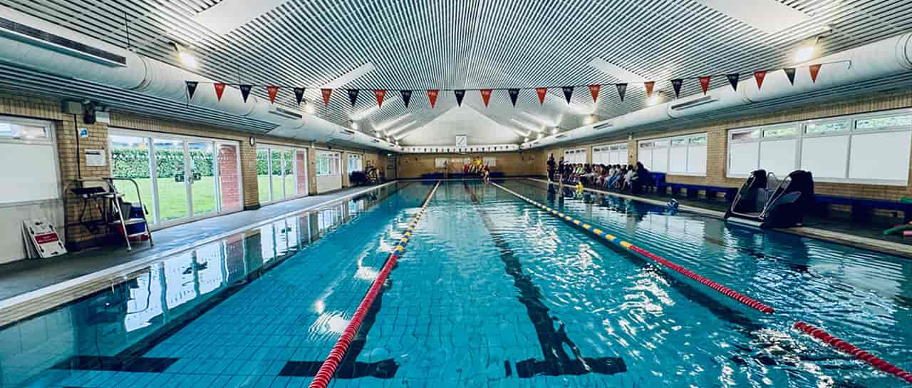 Middleton Pool Newport Pagnell pool photo