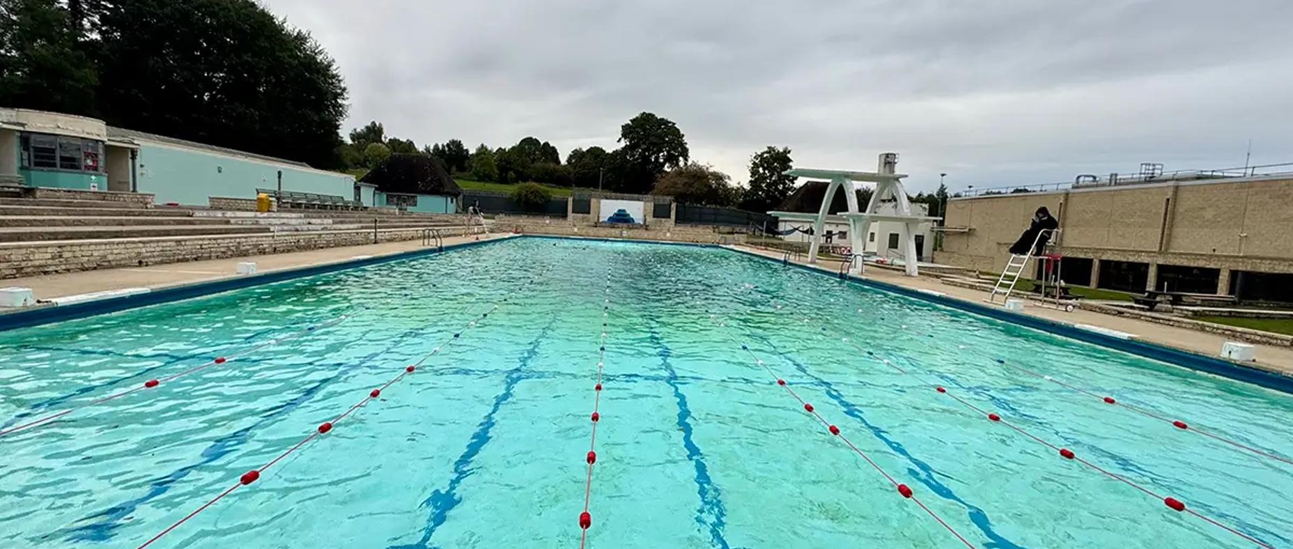 Stratford Park Lido pool photo