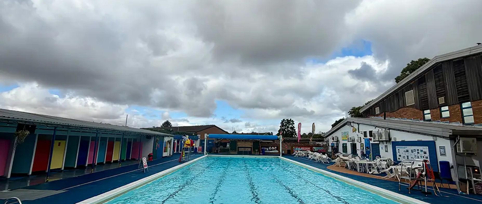 Ashby-de-la-Zouch Lido pool photo