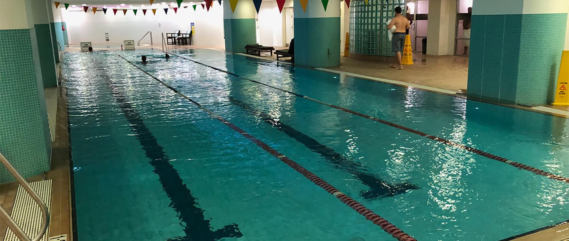 Hilton Hotel Sydney pool photo