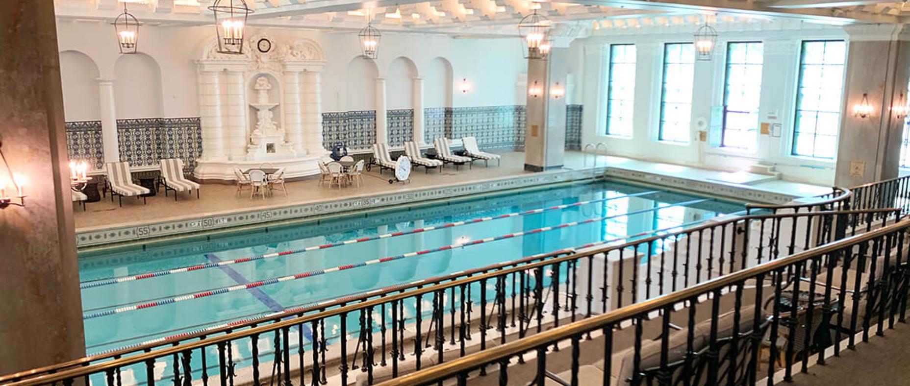 InterContinental Chicago Magnificent Mile pool photo