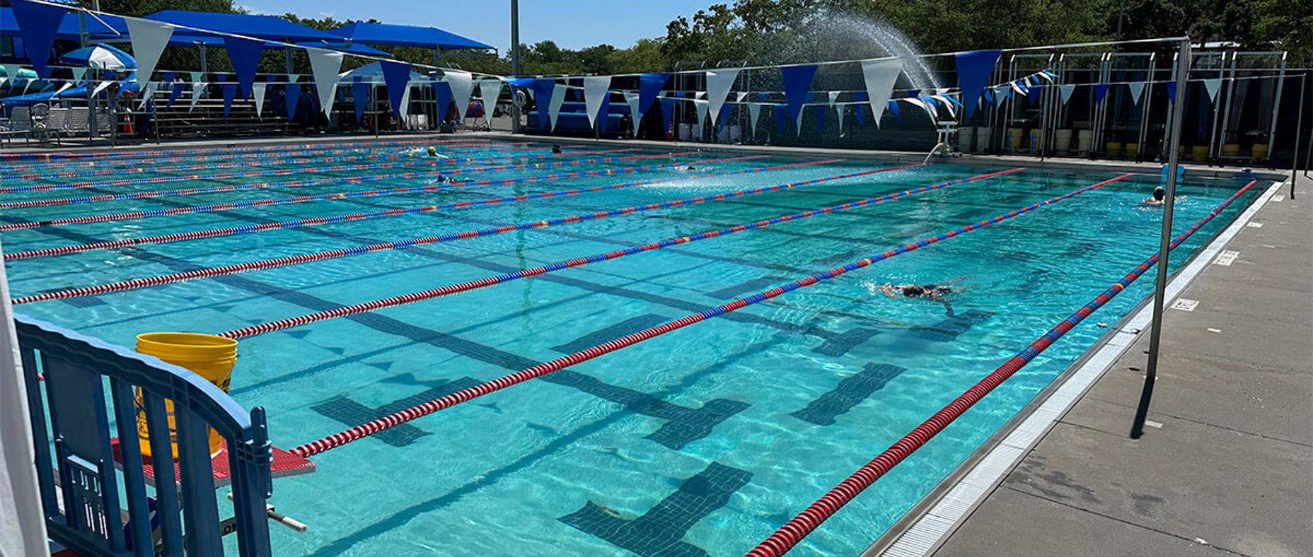 North Shore Aquatic Complex pool photo