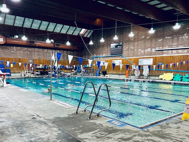 Queen Anne Pool gallery image