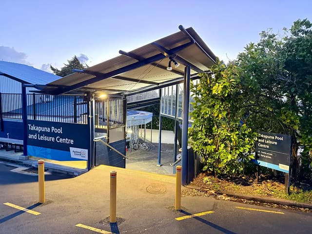 Takapuna Pool gallery image