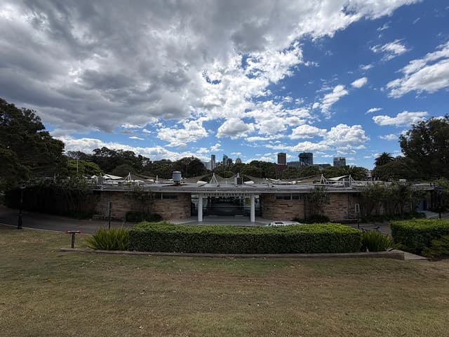 Victoria Park Pool gallery image