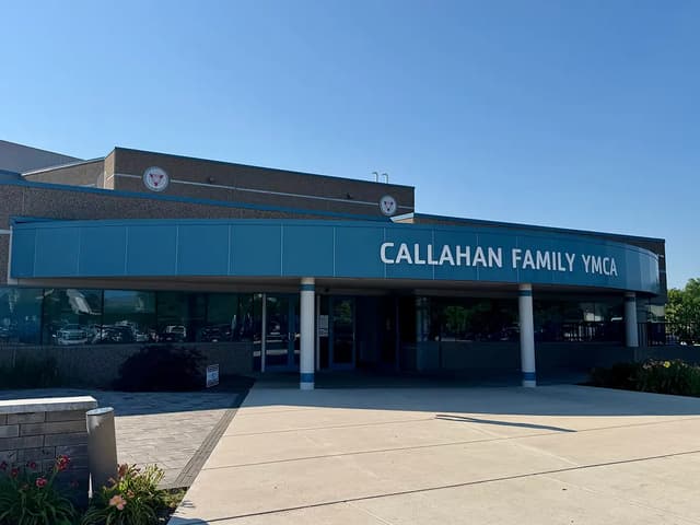 Kenosha YMCA Aquatic Center gallery image