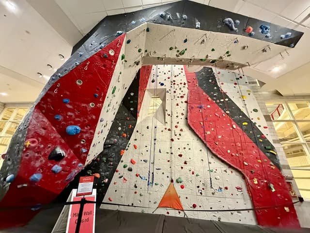 Corwin M. Nixon Aquatic Center - Miami University gallery image