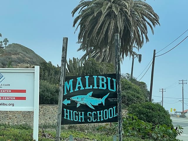 Malibu Community Pool gallery image