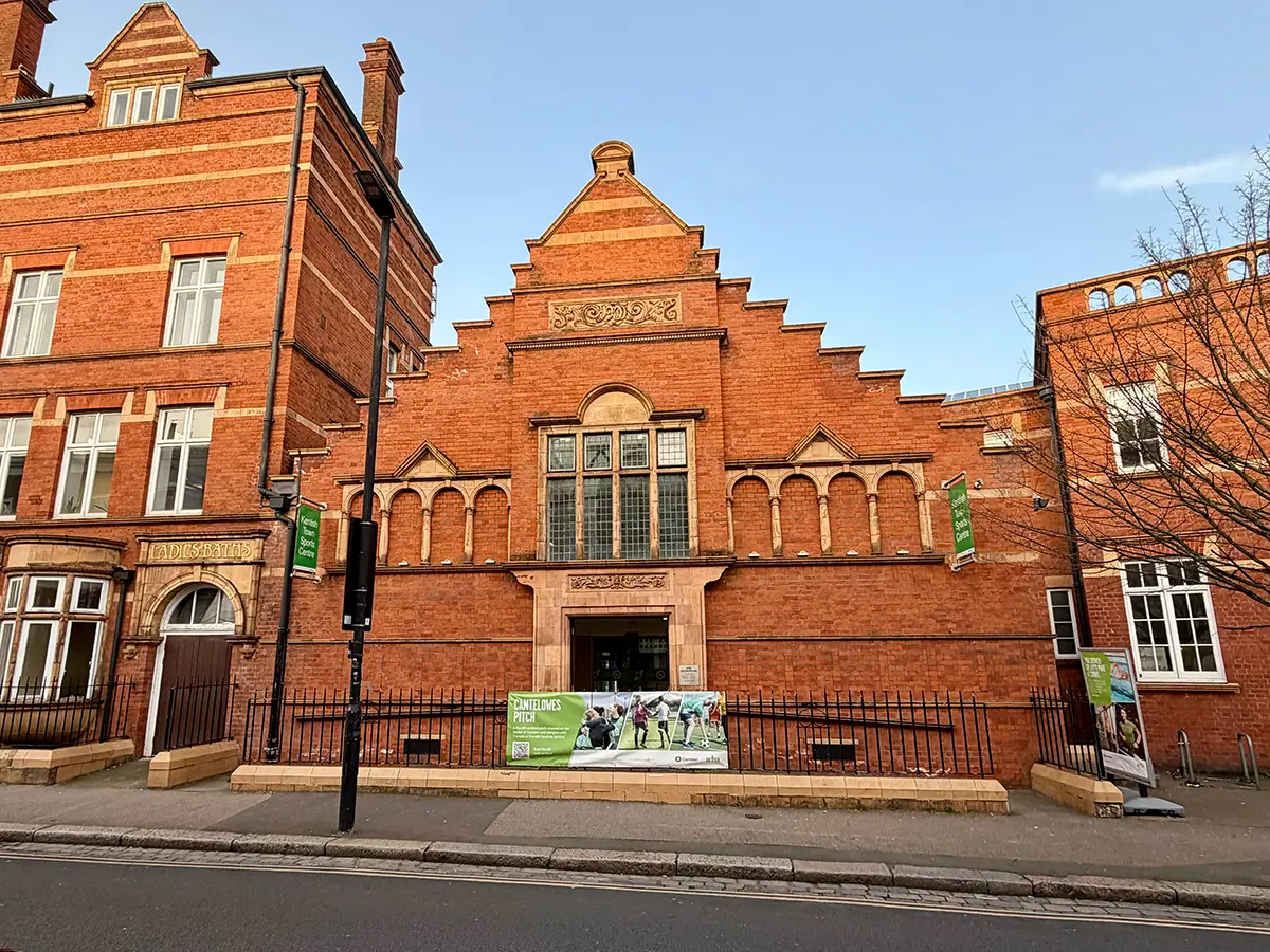 Kentish Town Sports Centre - Willes Pool gallery image